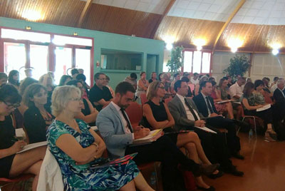 Assemblée des participants à la journée du 19 juin